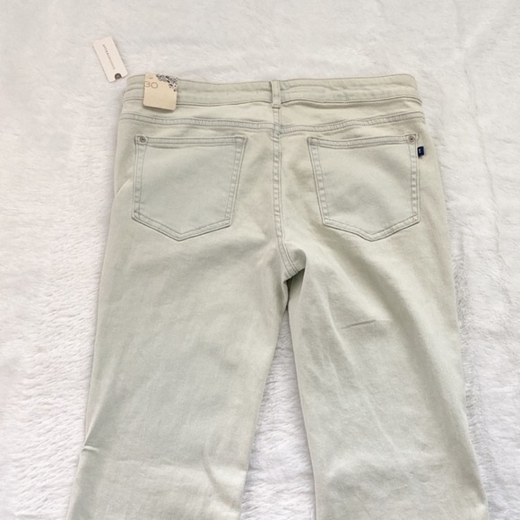 New With Tags Anthropologie Pilcro Light Bleach Wash Flare Jeans, Size 30 - Picture 10 of 13